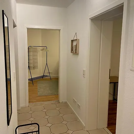 Raha - Ihr Komfortables Zuhause - Garten - Vollausstattung - Balkon - Parkplatz