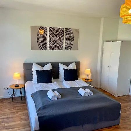 Raha - Ihr Komfortables Zuhause - Garten - Vollausstattung - Balkon - Parkplatz Apartment *