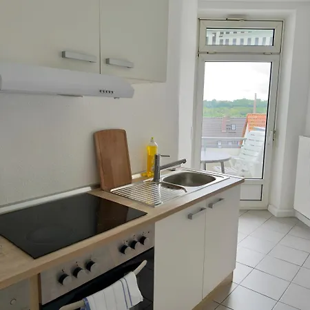 Raha - Ihr Komfortables Zuhause - Garten - Vollausstattung - Balkon - Parkplatz Apartment