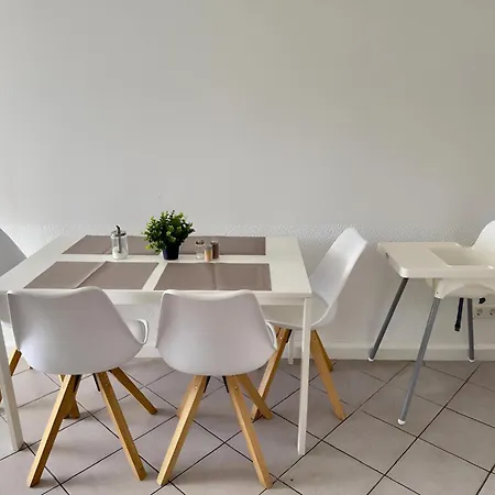 Raha - Ihr Komfortables Zuhause - Garten - Vollausstattung - Balkon - Parkplatz Kassel