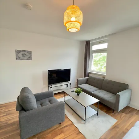 Raha - Ihr Komfortables Zuhause - Garten - Vollausstattung - Balkon - Parkplatz Apartment *