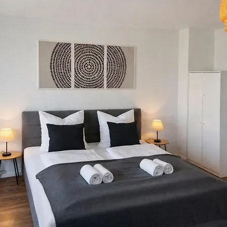 Raha - Ihr Komfortables Zuhause - Garten - Vollausstattung - Balkon - Parkplatz Cassel