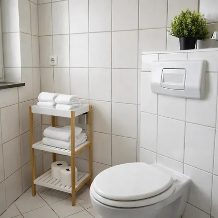 Raha - Ihr Komfortables Zuhause - Garten - Vollausstattung - Balkon Apartment Kassel