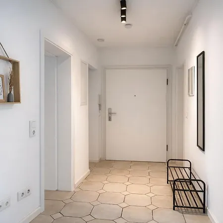 Appartement Raha - Ihr Komfortables Zuhause - Garten - Vollausstattung - Balkon - Parkplatz Cassel