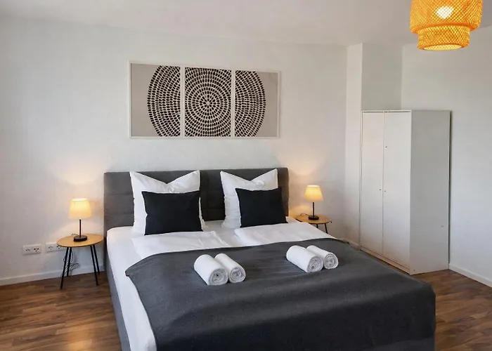 Raha - Ihr Komfortables Zuhause - Garten - Vollausstattung - Balkon - Parkplatz Kassel