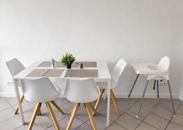 Raha - Ihr Komfortables Zuhause - Garten - Vollausstattung - Balkon - Parkplatz Kassel