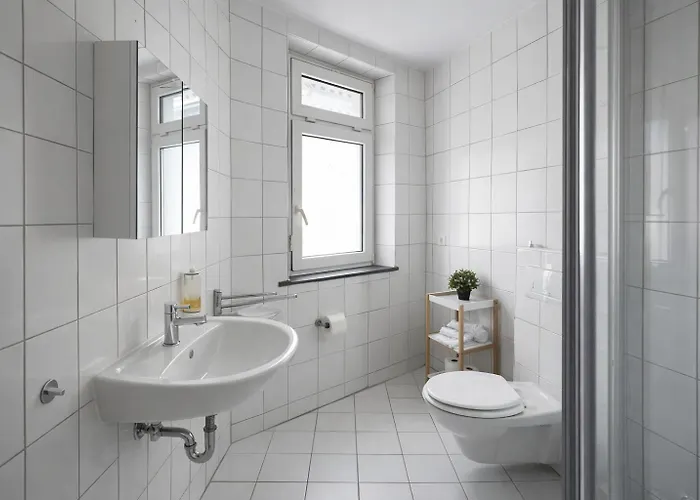 Raha - Ihr Komfortables Zuhause - Garten - Vollausstattung - Balkon - Parkplatz * Kassel