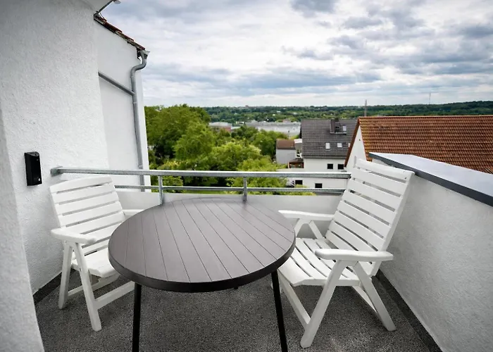 Raha - Ihr Komfortables Zuhause - Garten - Vollausstattung - Balkon - Parkplatz Apartament